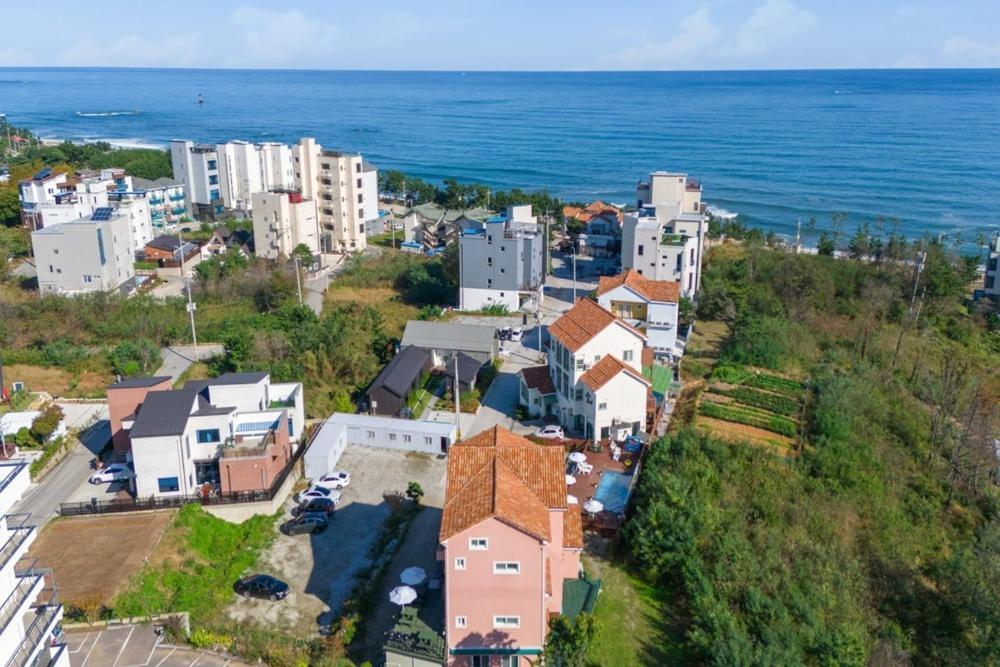 Gangneung Mirabell Spa Pension Kültér fotó