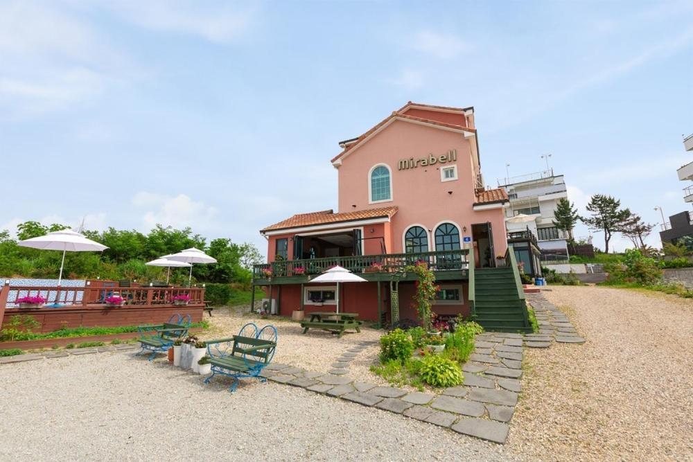 Gangneung Mirabell Spa Pension Kültér fotó